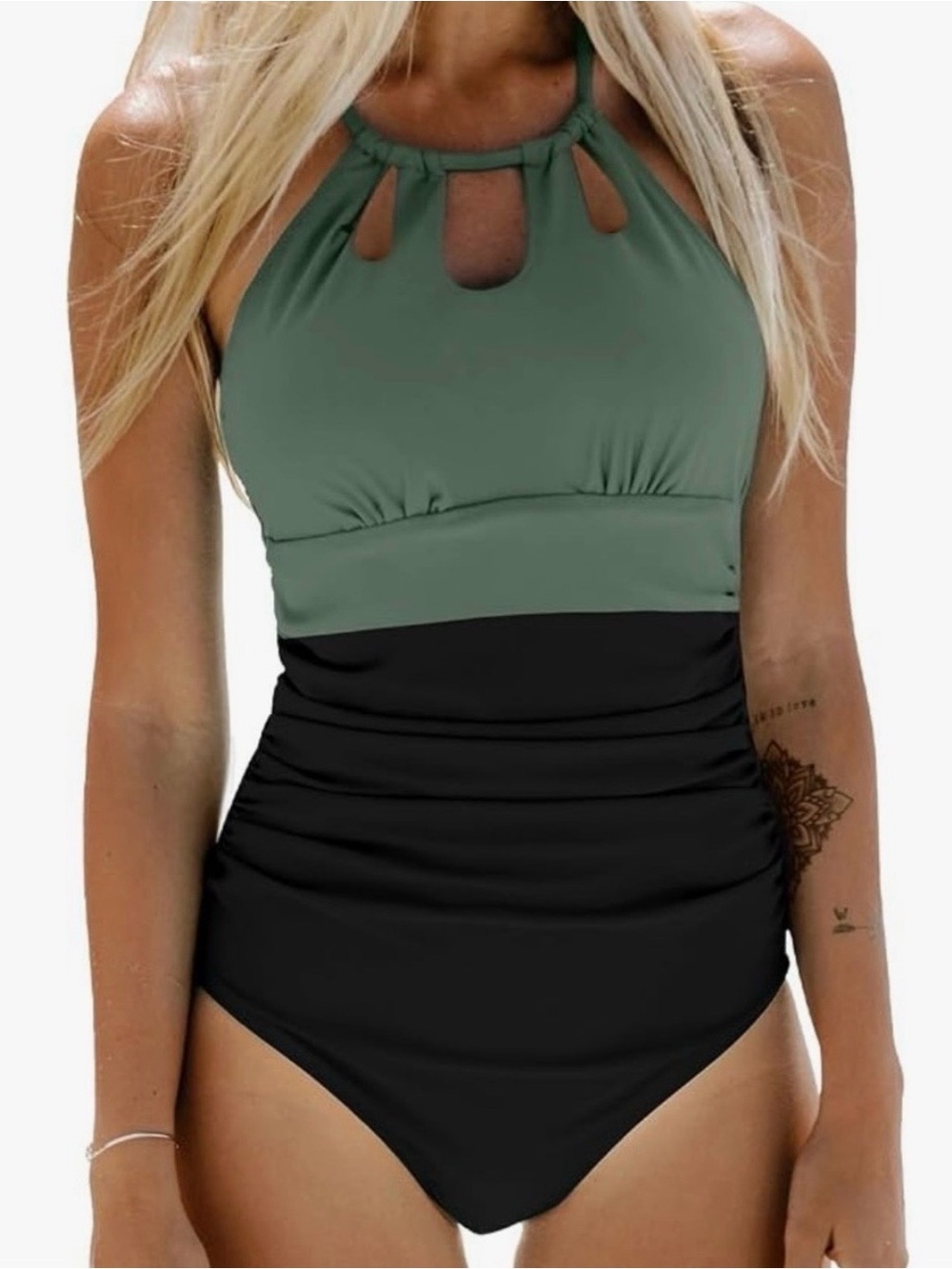 CUPSHE -Olive & Black Keyhole Halter One-Piece Swimsuit